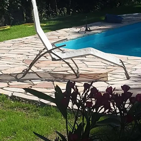 Bed & Breakfast Domaine De Bonnet 3*